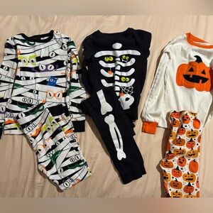 3 pair of Halloween Pj’s Sz 6